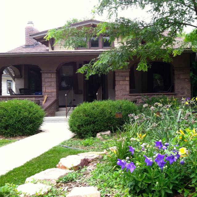 A view of the front of The Jasper Stone Bed & Breakfast